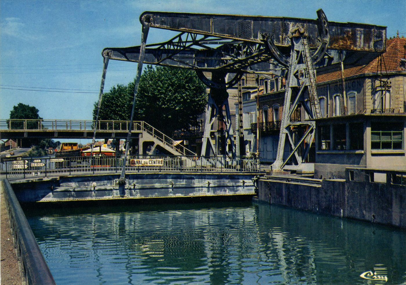 Montceau-les-Mines. Le pont levant.