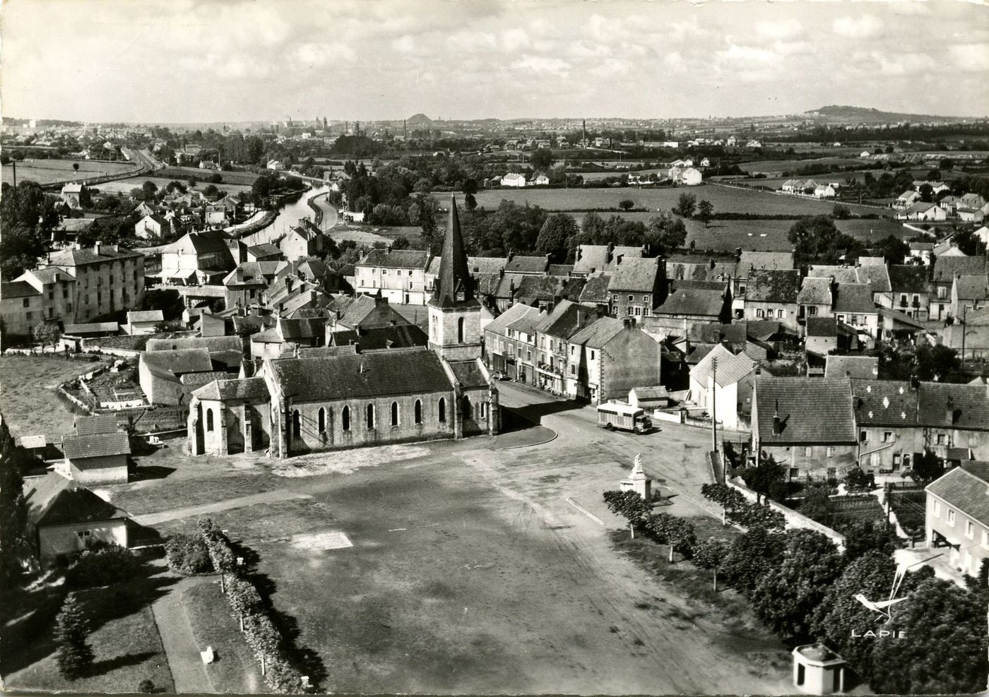 En avion au dessus de ....Blanzy-les-Mines. Vue générale.