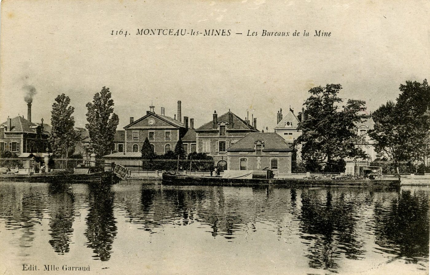 Montceau-les-Mines. Les bureaux de la mine.