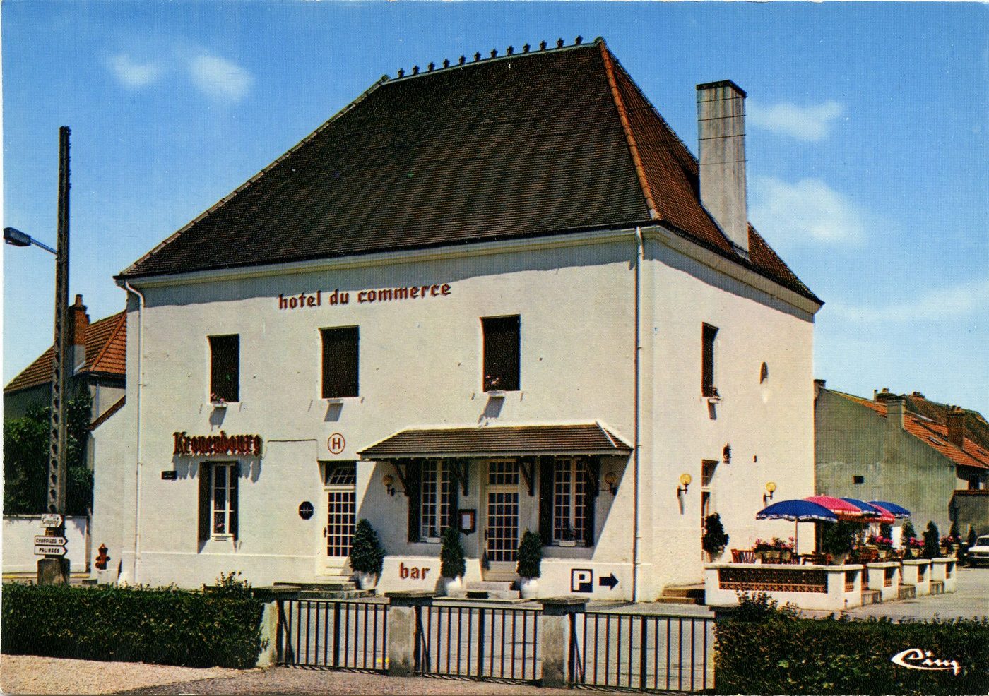 Génelard. Hôtel du commerce.