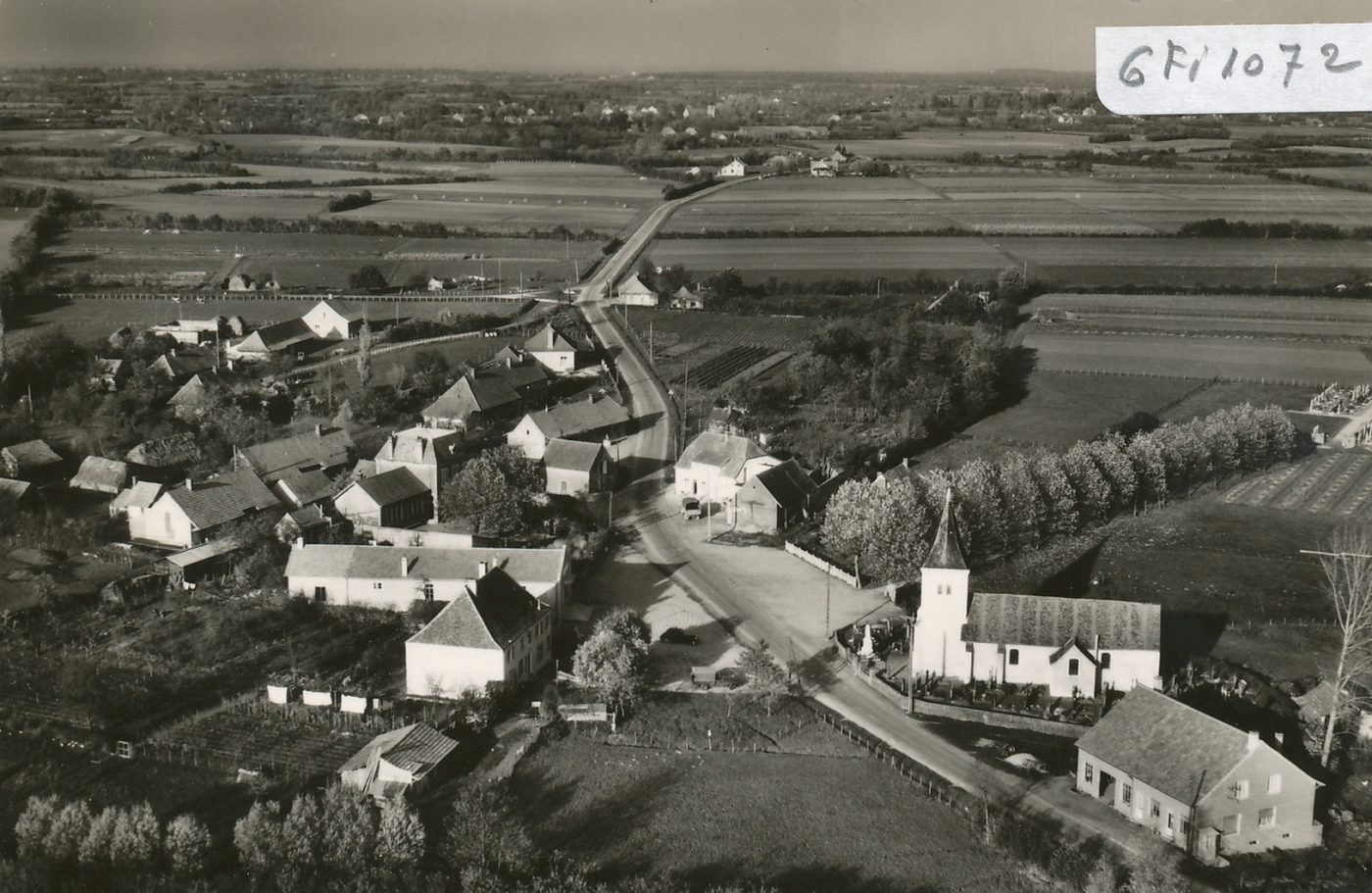 La Chaux. Vue générale aérienne.