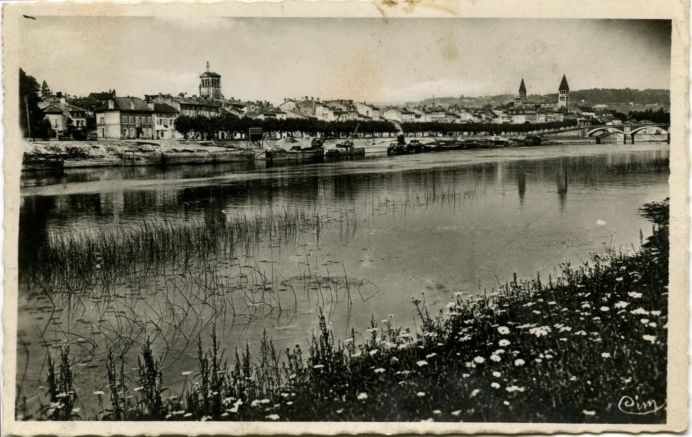 Tournus. Vue générale.