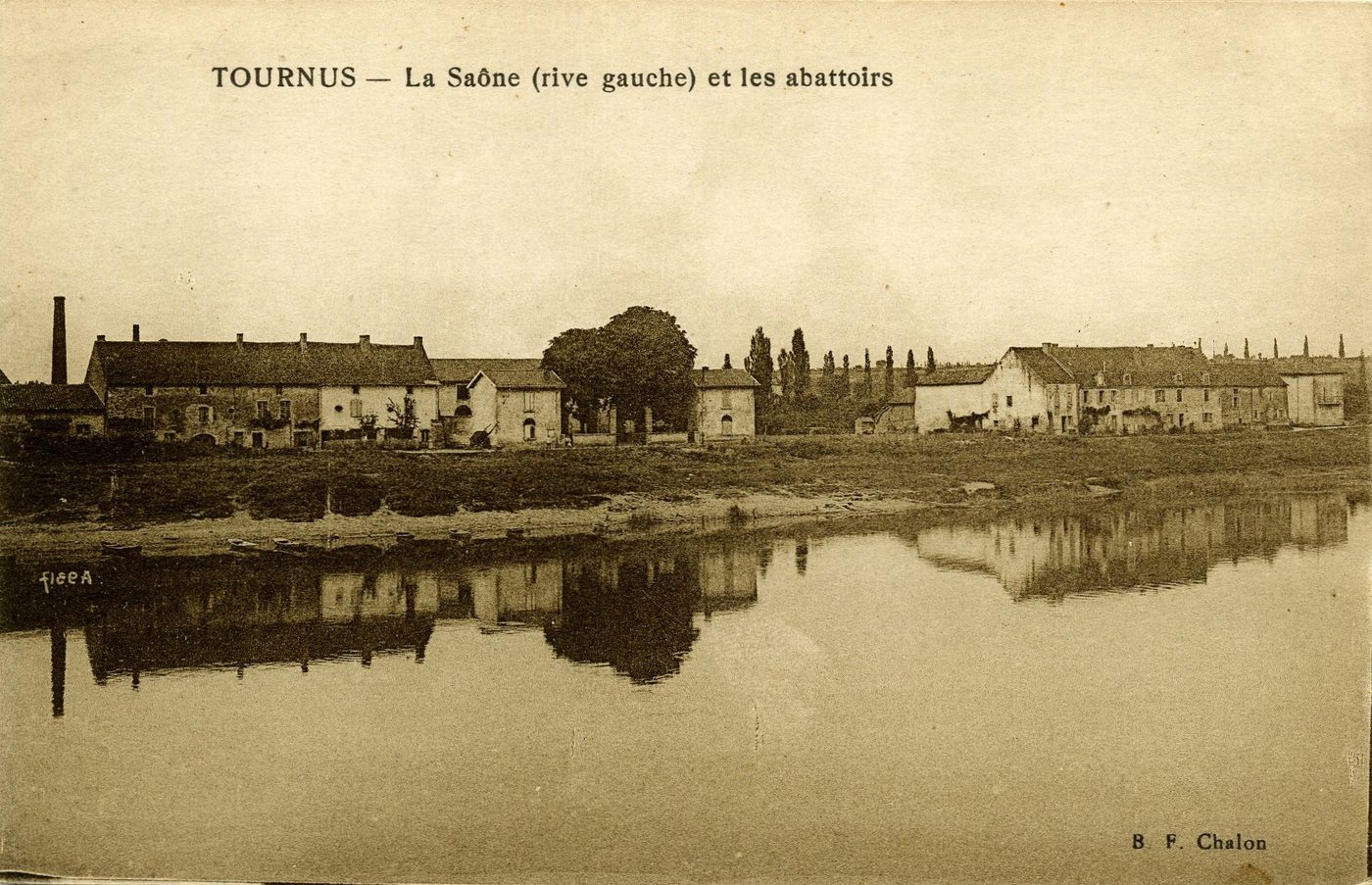 Tournus. La Saône (rive gauche) et les abattoirs.