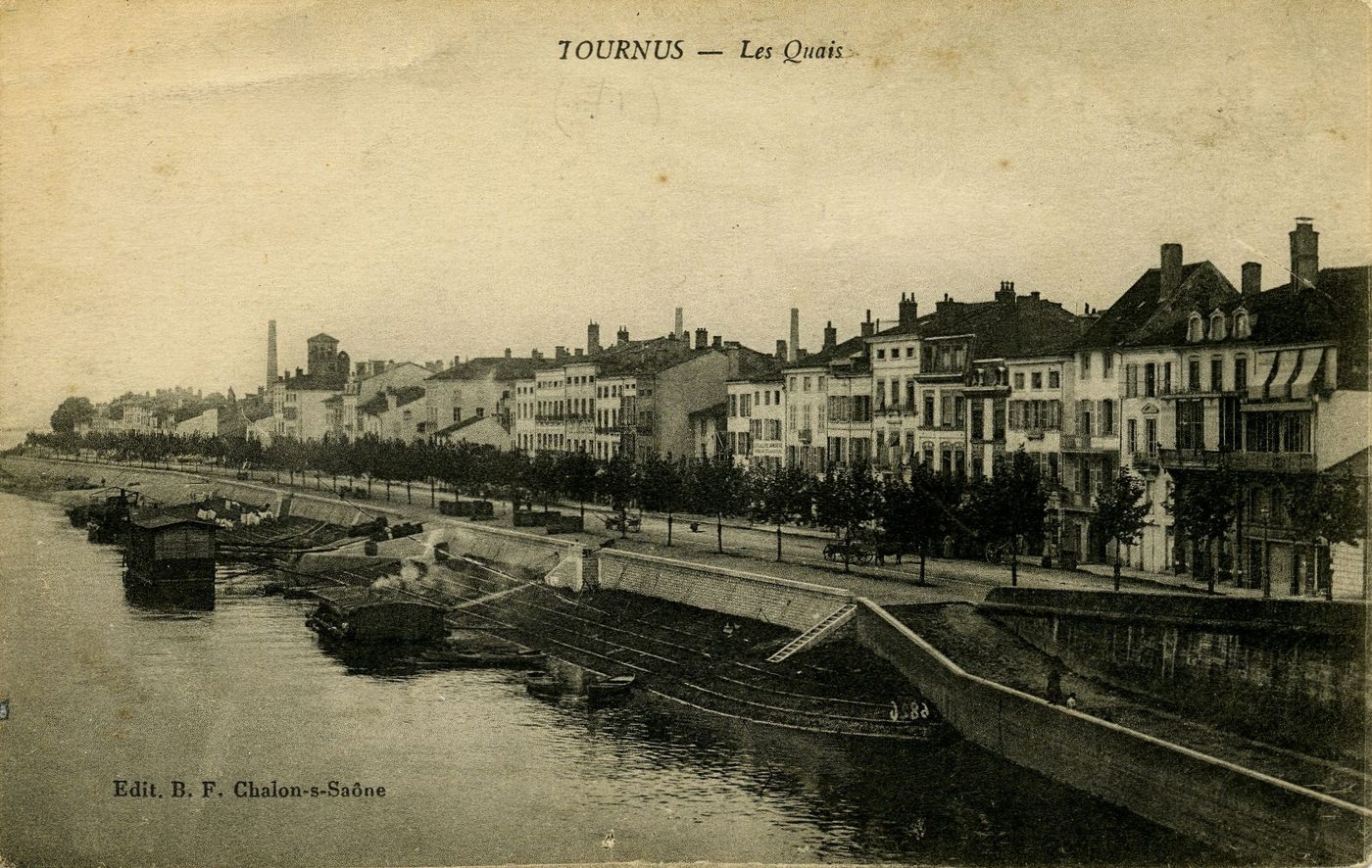 Tournus. Les quais.