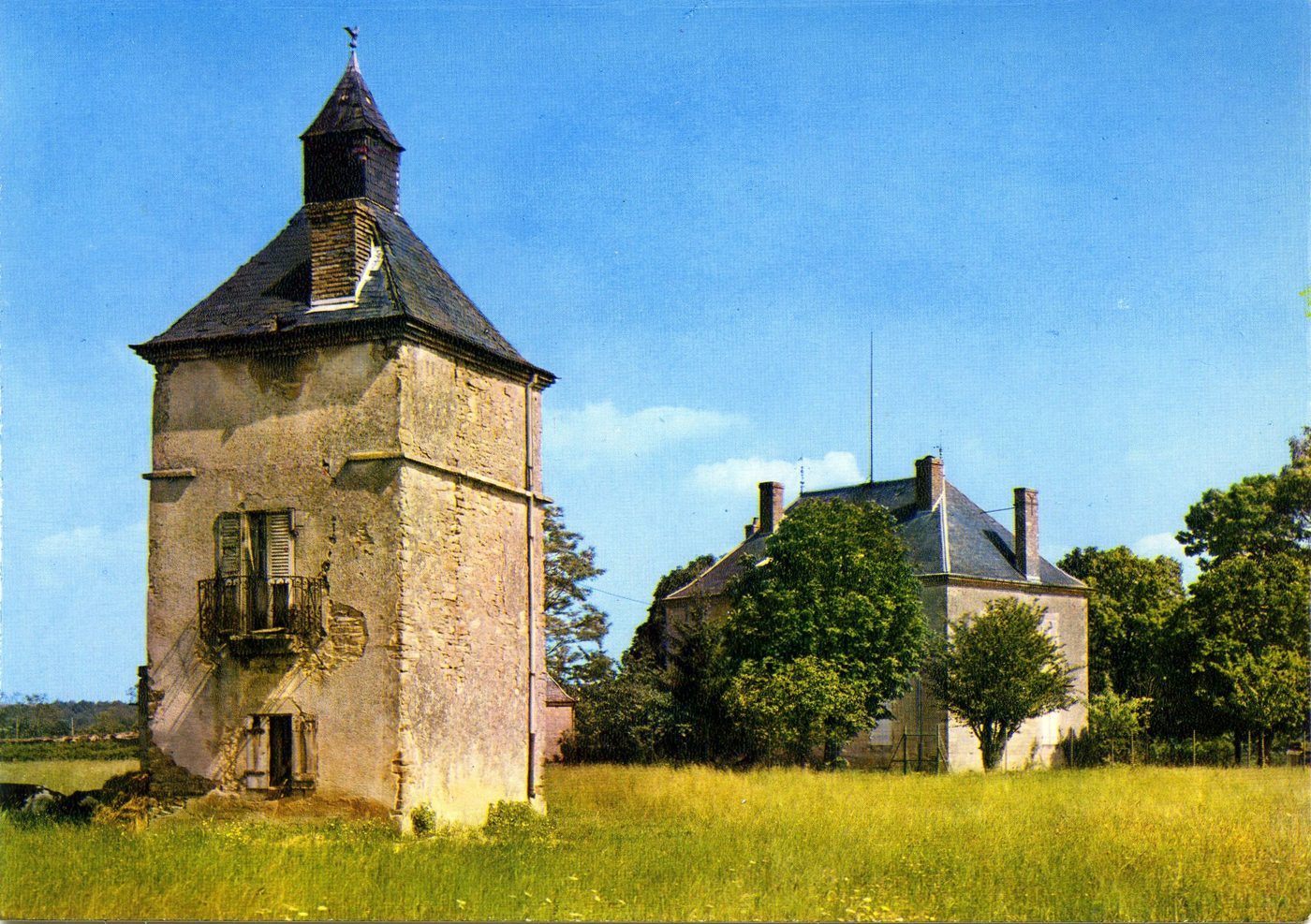 Toulon-sur-Arroux. Grange Saint-Antoine.