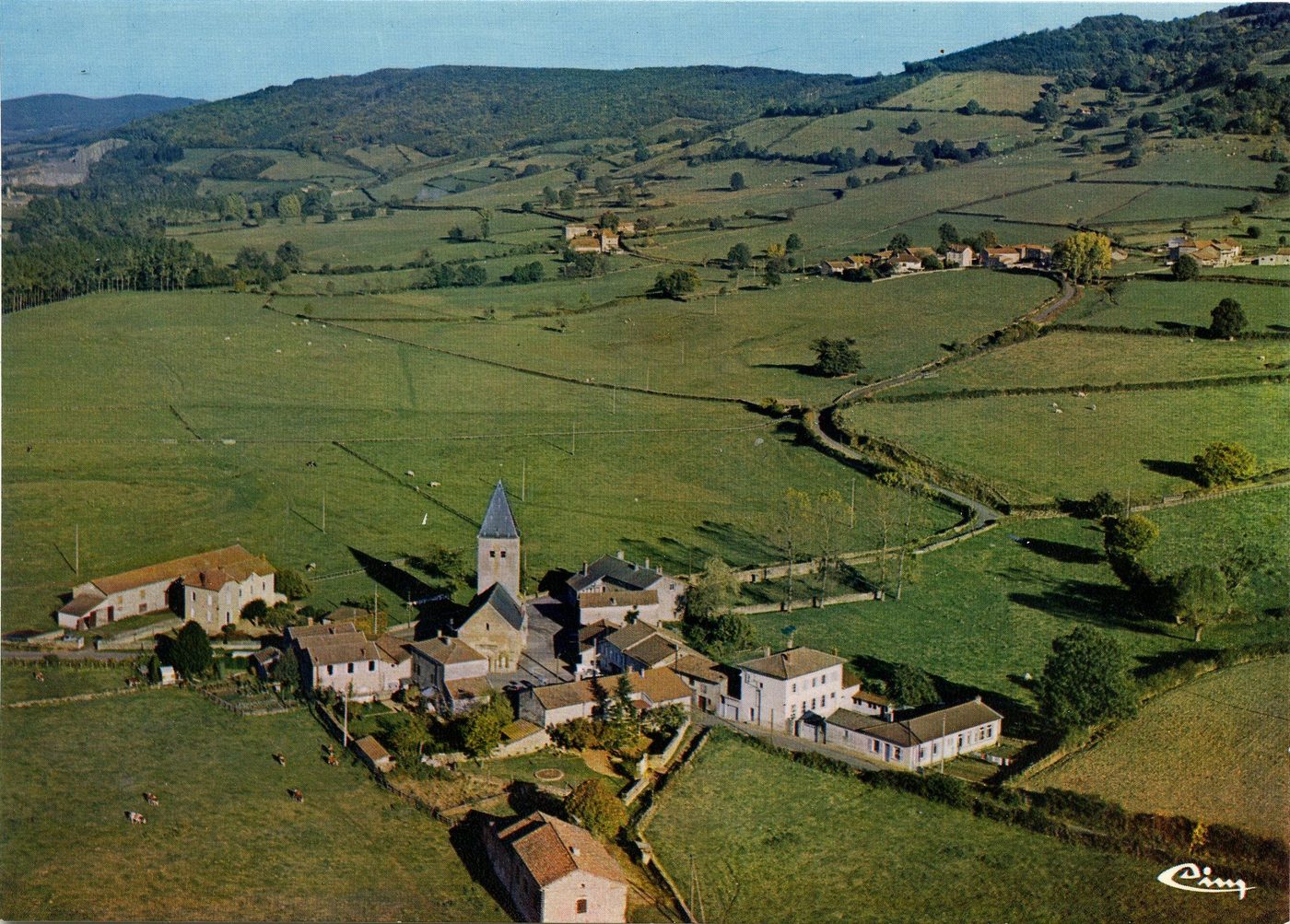 Clermain. Vue générale aérienne.